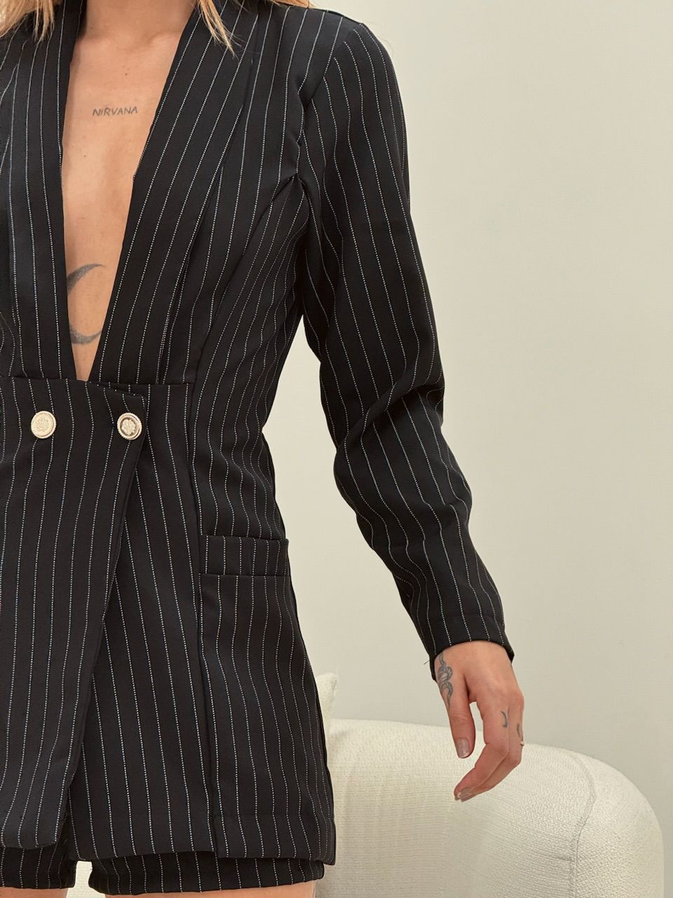 CONJUNTO ESTELA RISCA DE GIZ PRETO LISTRADO