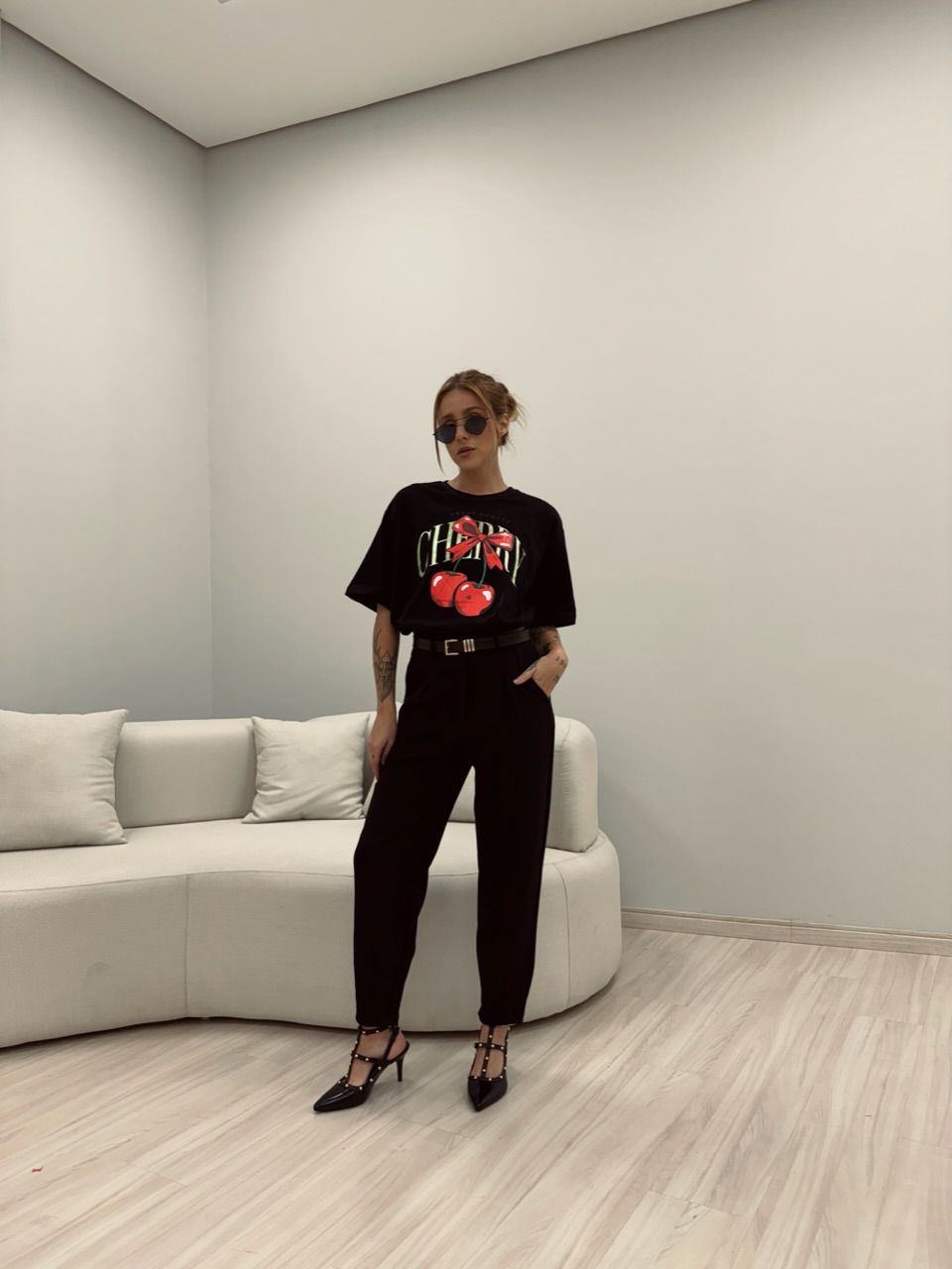 T-SHIRT OVER CEREJA PRETA
