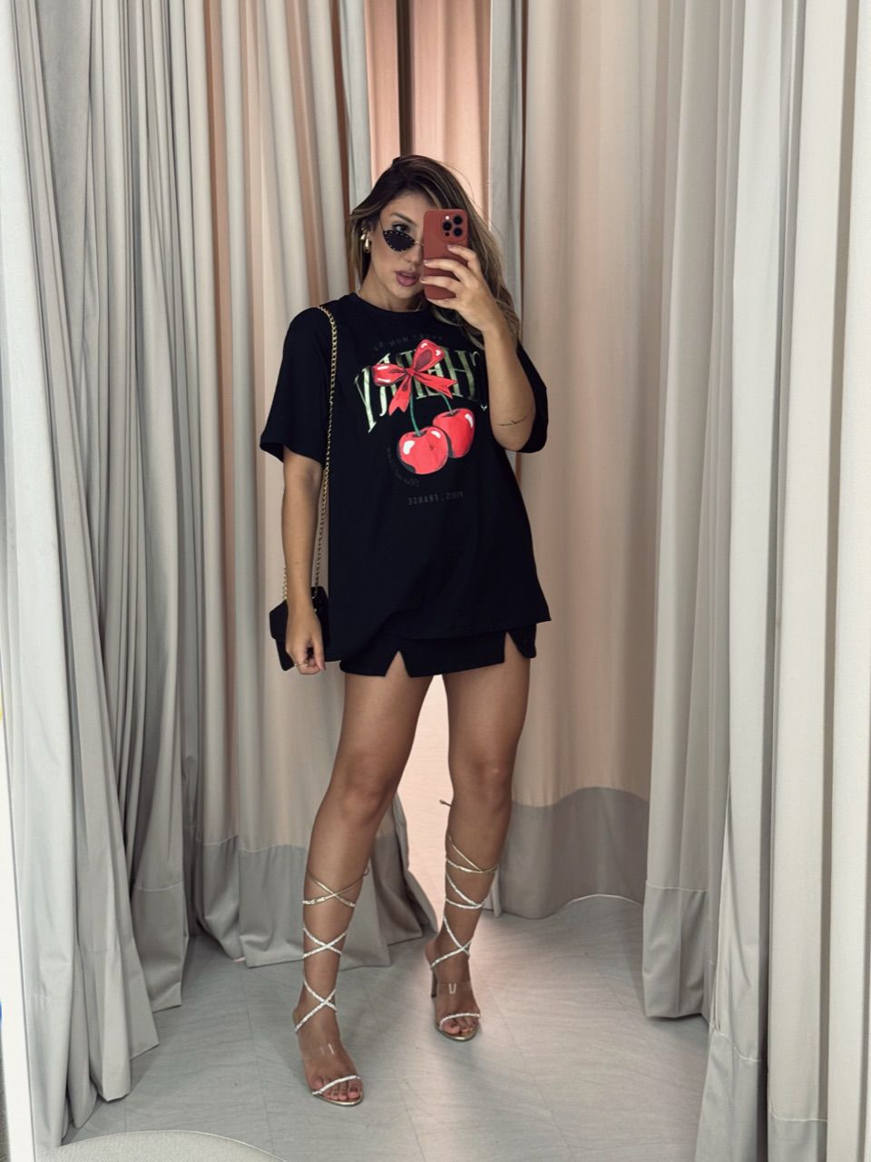 T-SHIRT OVER CEREJA PRETA