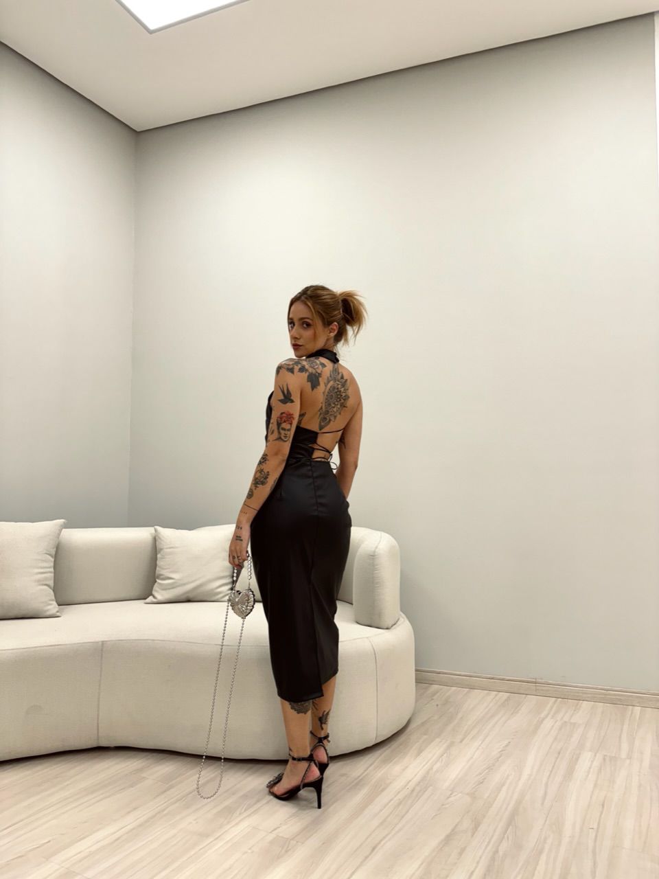 VESTIDO CLARISSE COURINO PRETO