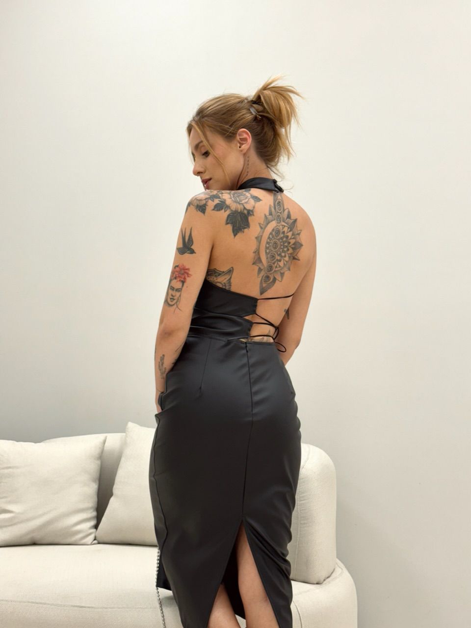 VESTIDO CLARISSE COURINO PRETO