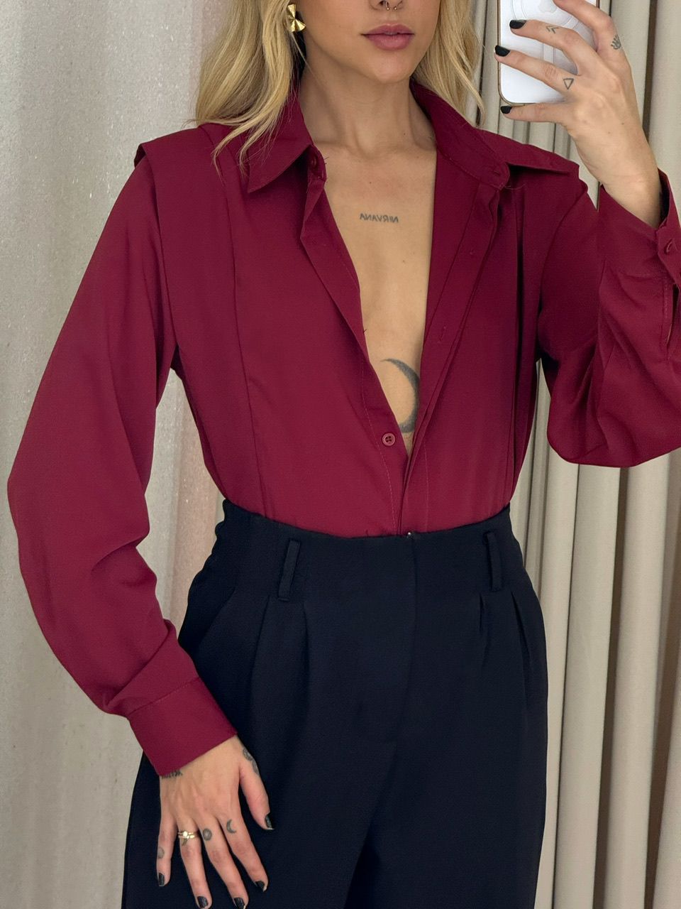 CAMISA MARTA BOTÕES CHERRY RED