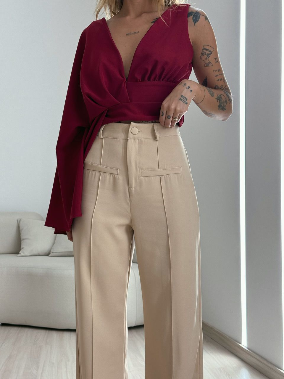 CROPPED DÉBORA NULA MANGA CHERRY RED