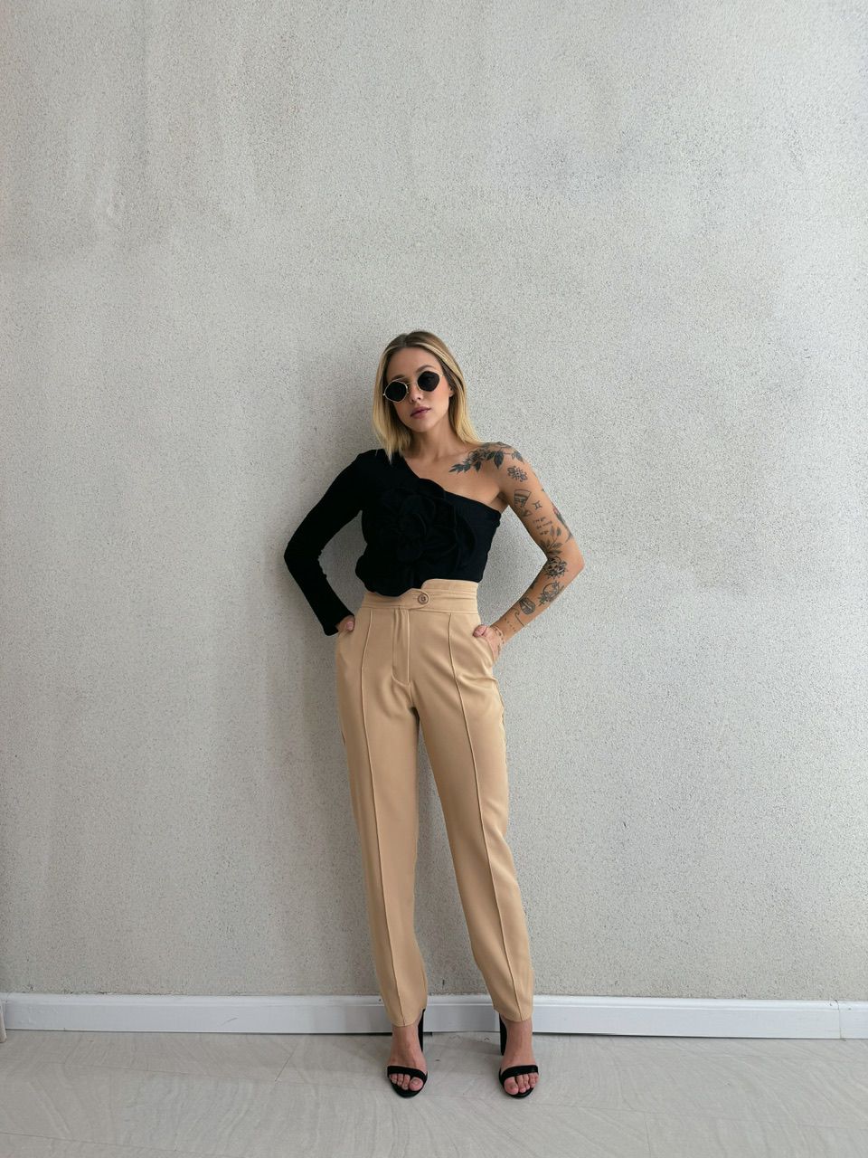 CALÇA SKINNY LETÍCIA BEGE