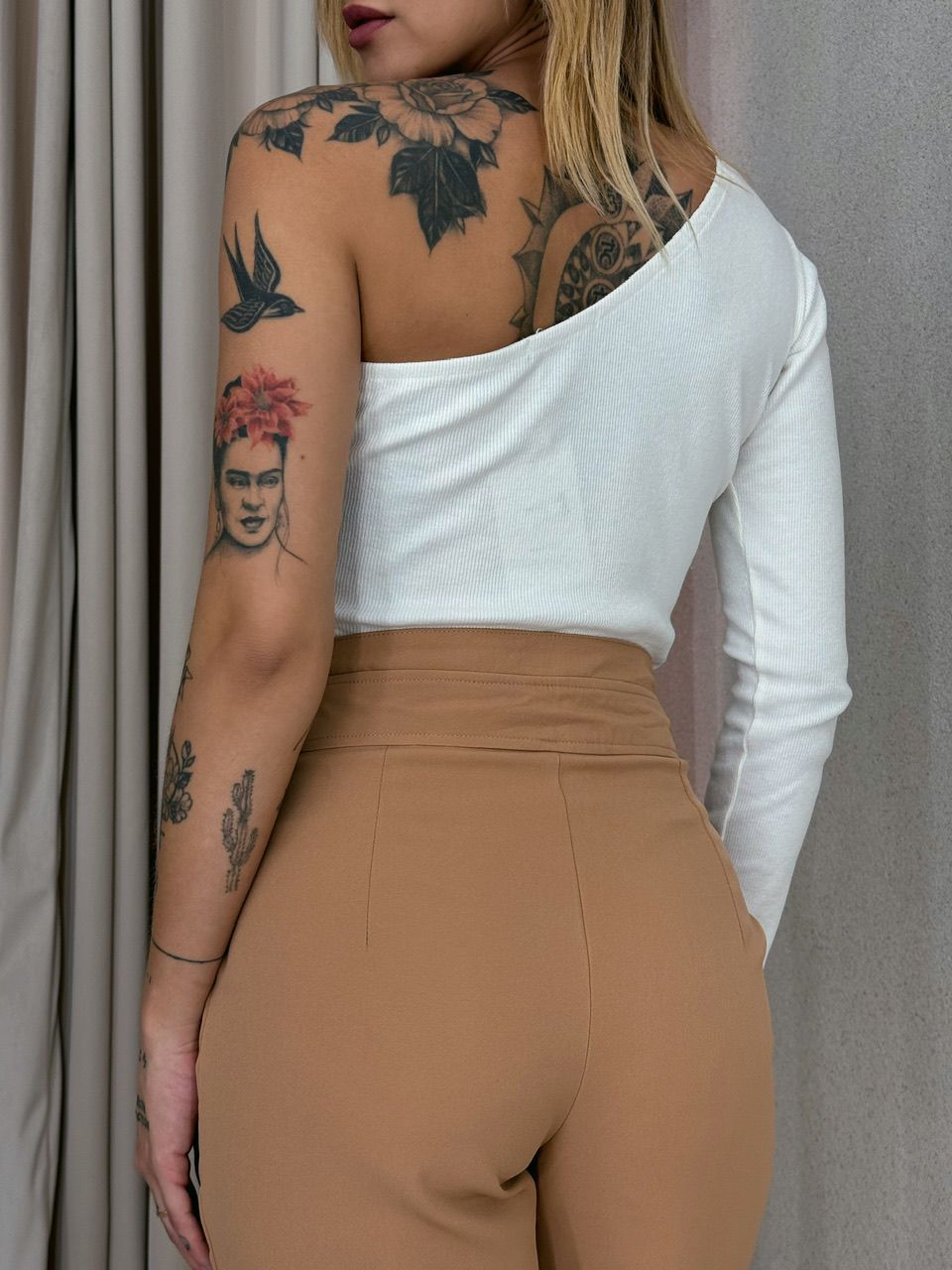 CALÇA SKINNY LETÍCIA NUDE