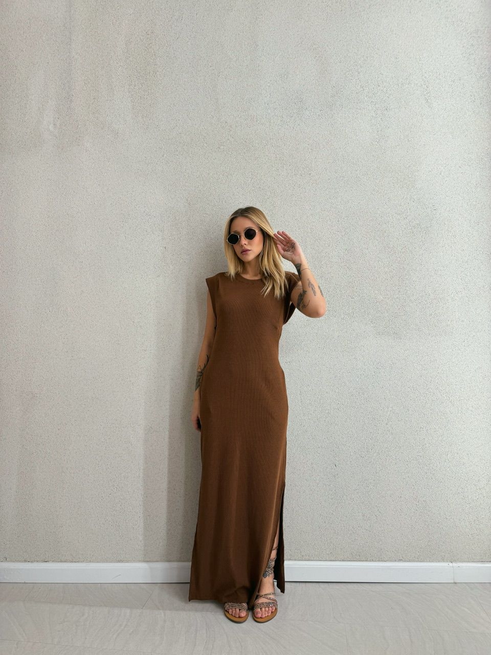VESTIDO vivi muscle canelado Marrom