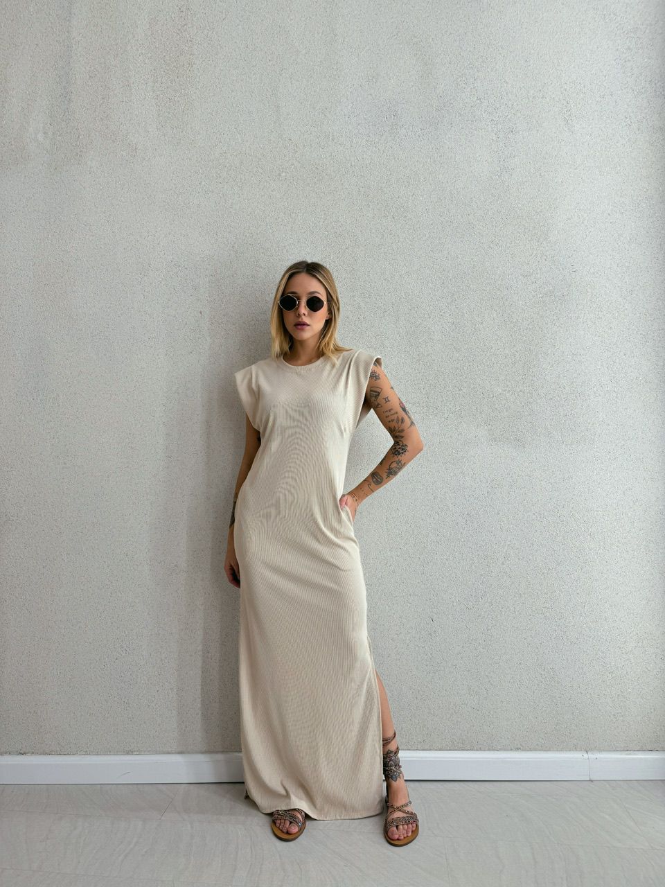VESTIDO vivi muscle canelado Nude