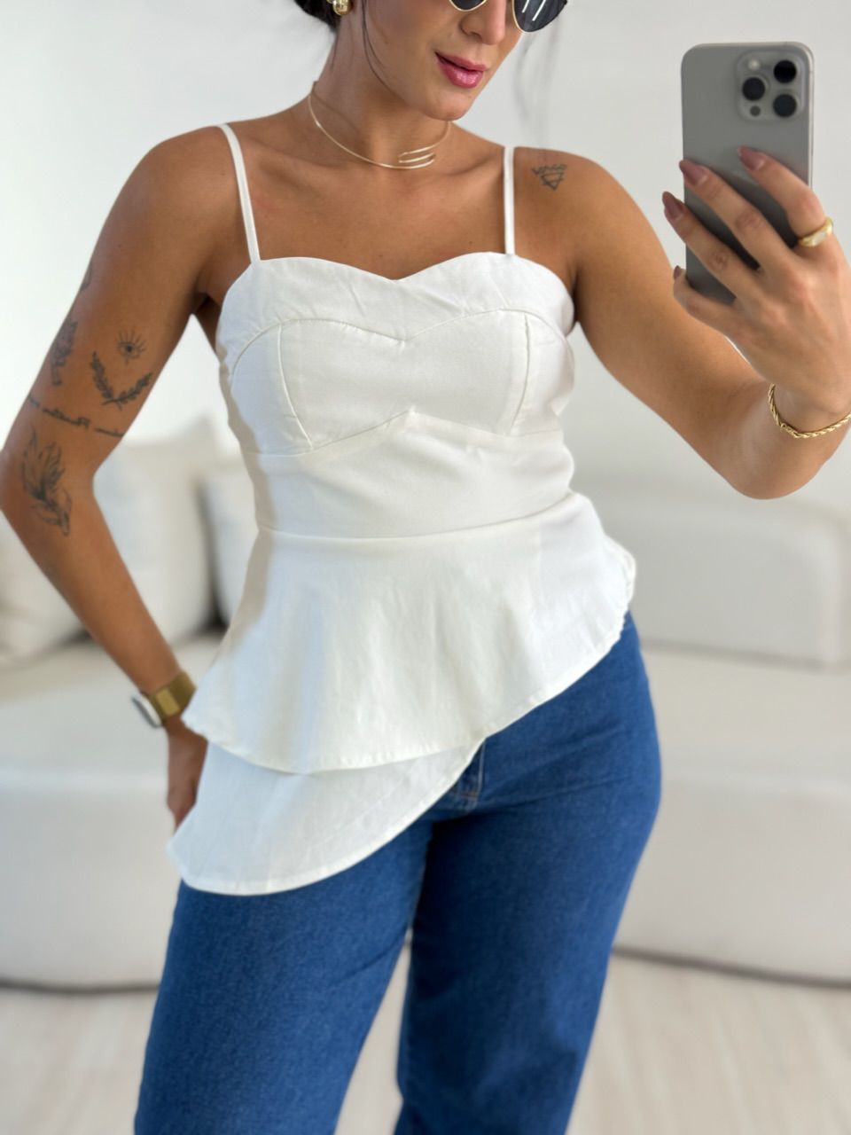 BLUSA EMANUELY ASSIMÉTRICA OFF