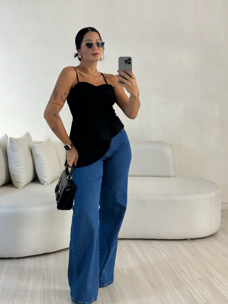 BLUSA EMANUELY ASSIMÉTRICA PRETA