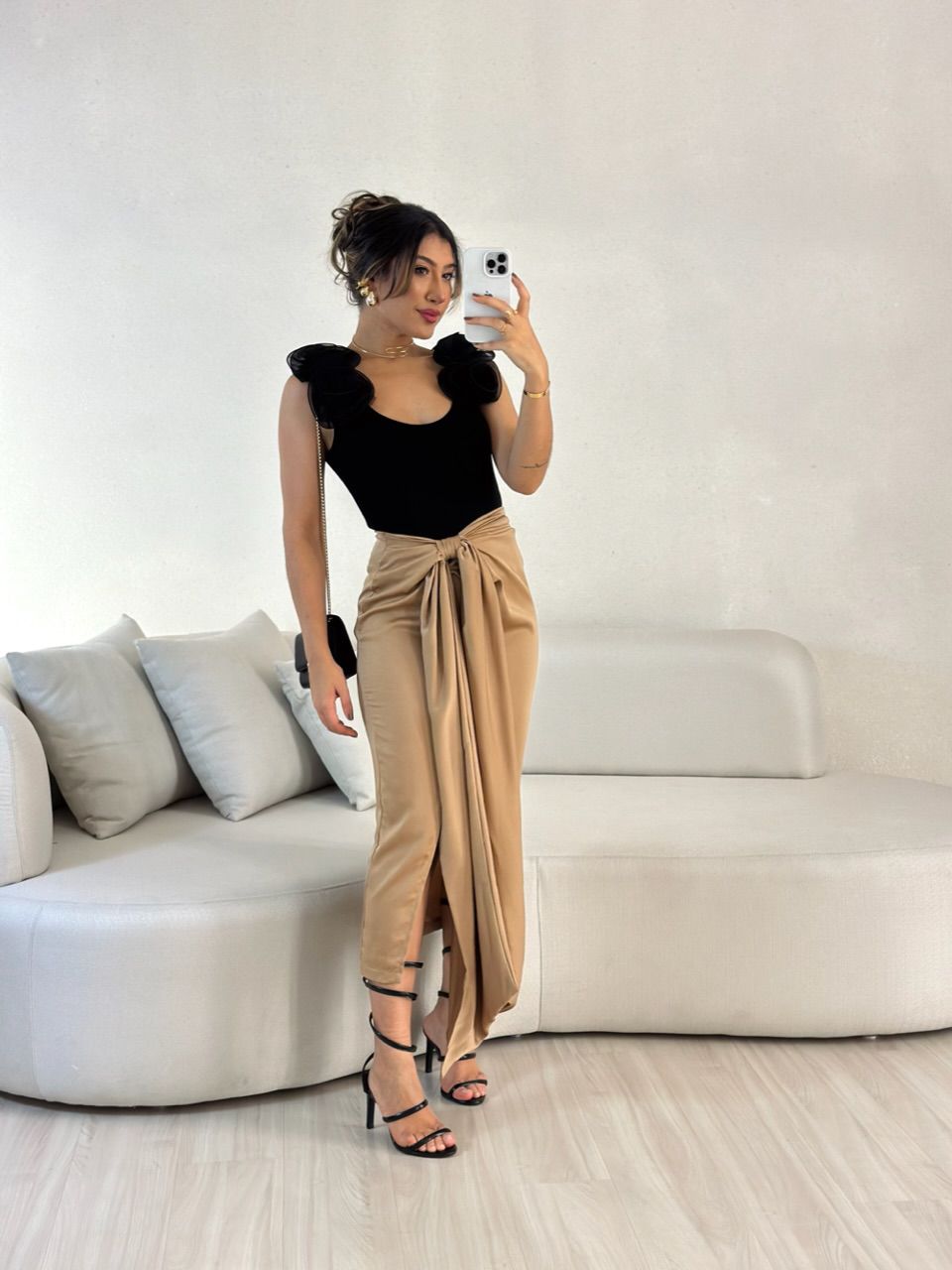 SAIA MARIAH ACETINADA AMARRAÇÃO NUDE