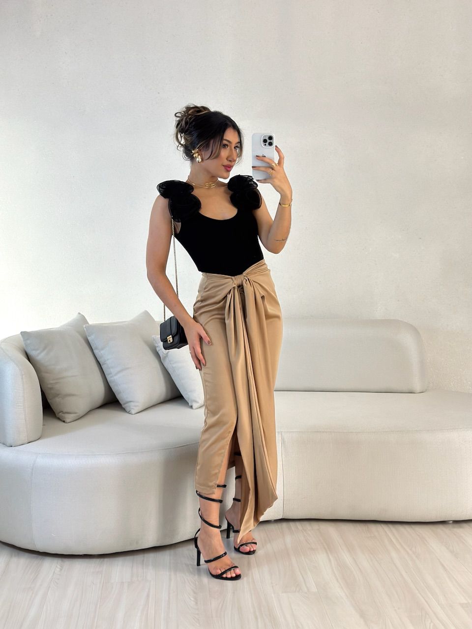 SAIA MARIAH ACETINADA AMARRAÇÃO NUDE