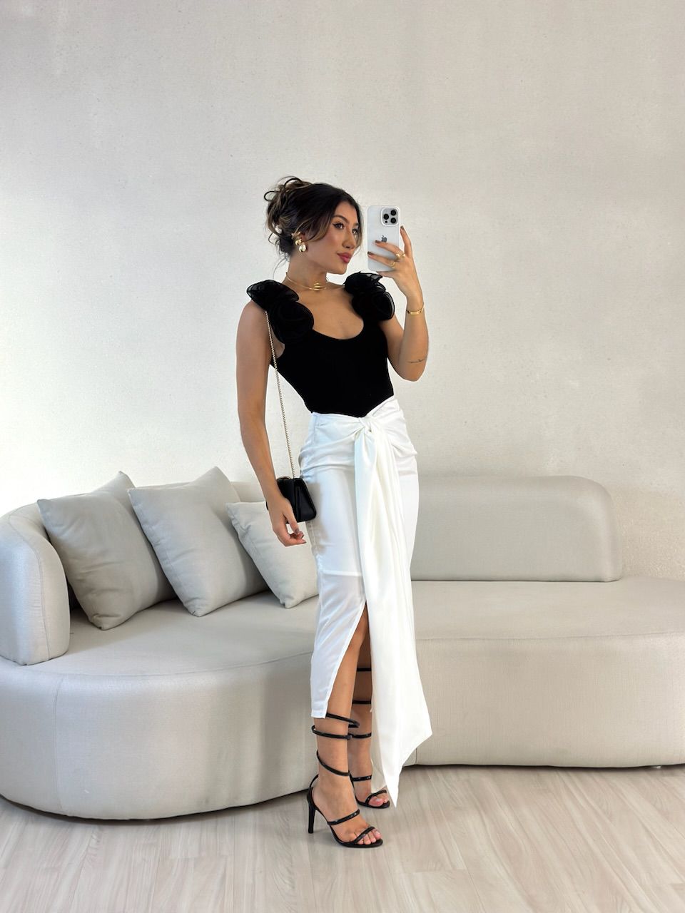 SAIA MARIAH ACETINADA AMARRAÇÃO OFF
