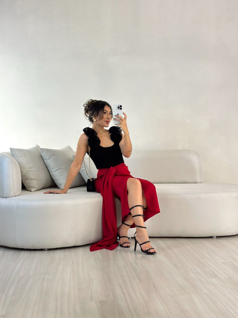 SAIA MARIAH ACETINADA AMARRAÇÃO VERMELHA