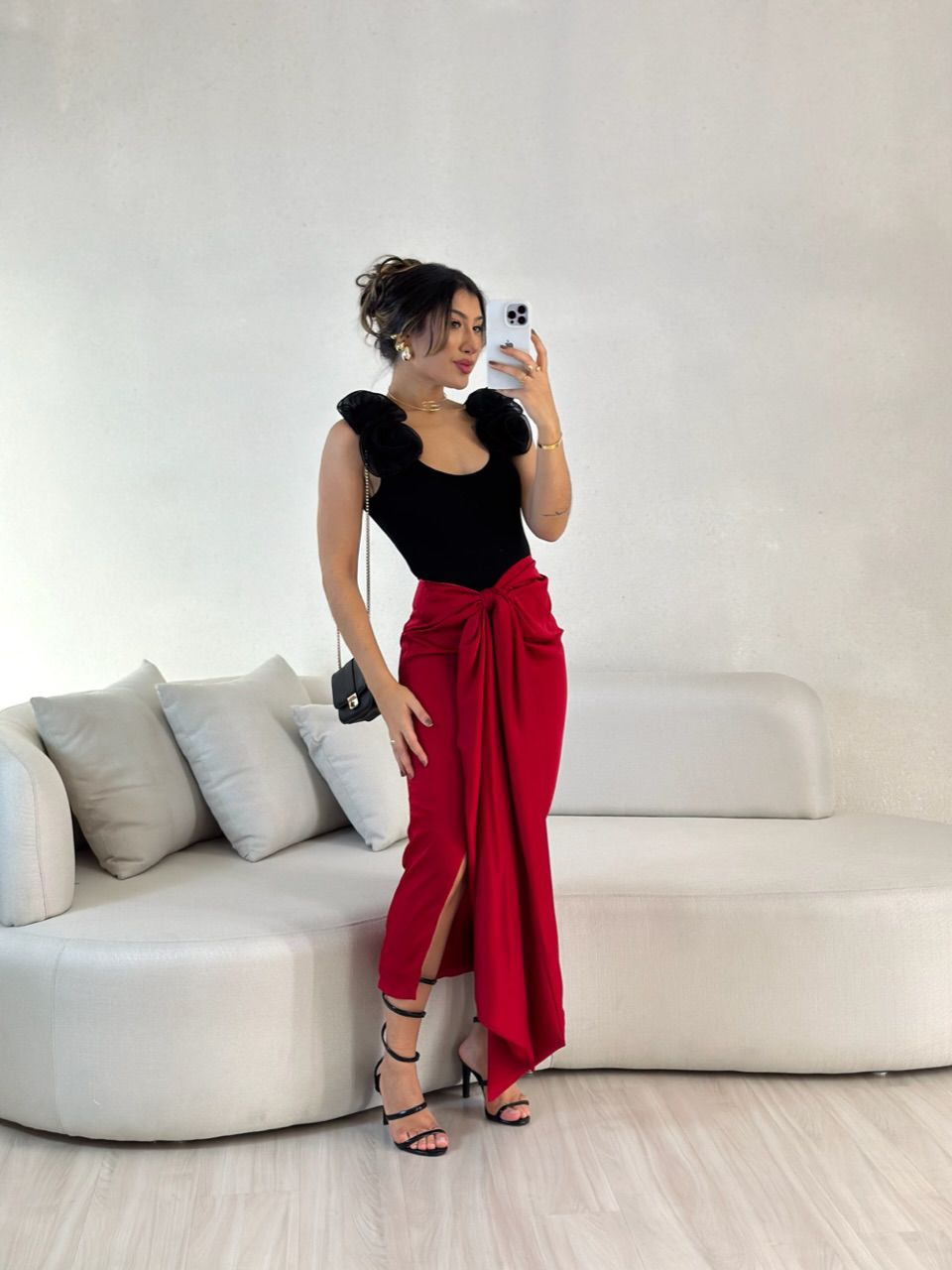 SAIA MARIAH ACETINADA AMARRAÇÃO VERMELHA