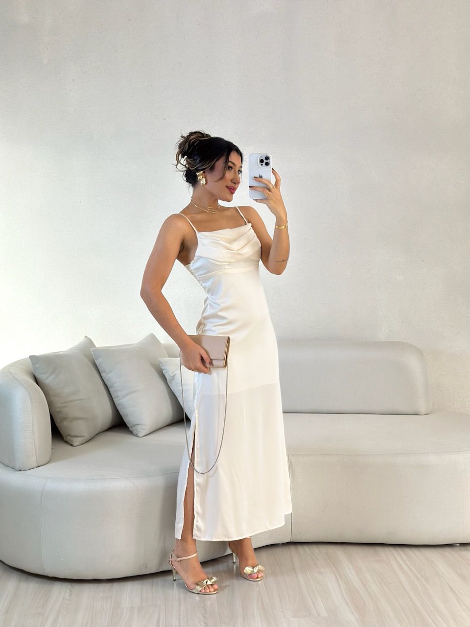 VESTIDO ISA MIDI ACETINADO MARFIM - 0055460056 - CAROLLA FERRARO