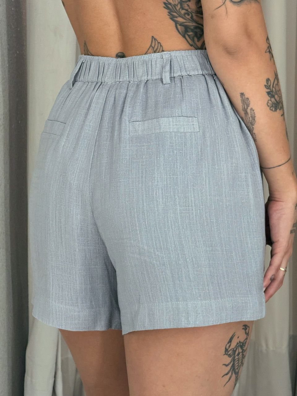 CONJUNTO KAUANY. Short Cinza