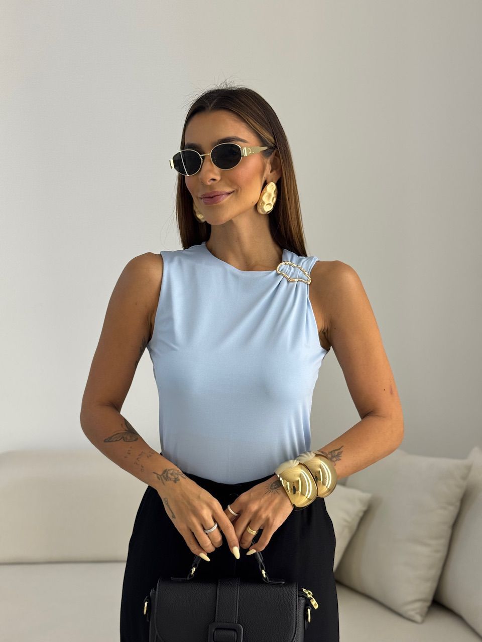 BLUSA AURORA METAL AZUL - 0069120109 - CAROLLA FERRARO