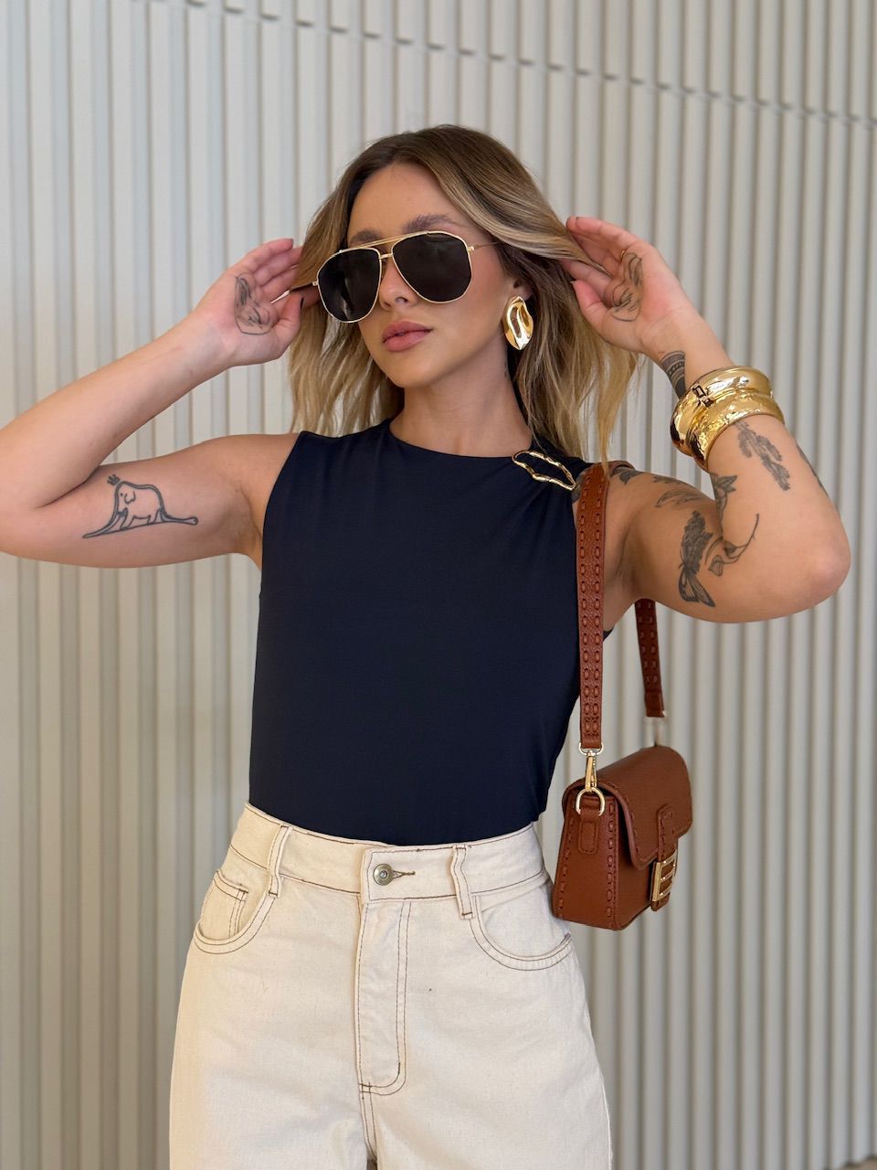 BLUSA AURORA METAL PRETA