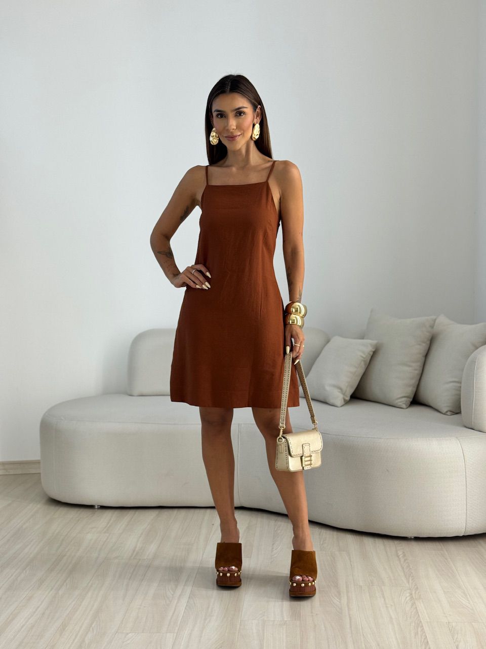 VESTIDO MELISSA BASIC MARROM - 0069230054 - CAROLLA FERRARO