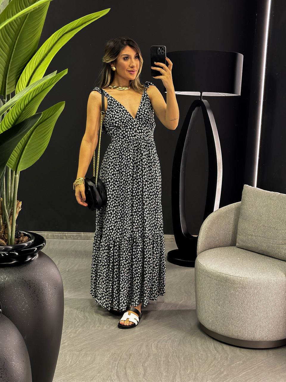 VESTIDO LEANDRA FLORAL PRETO/BRANCO