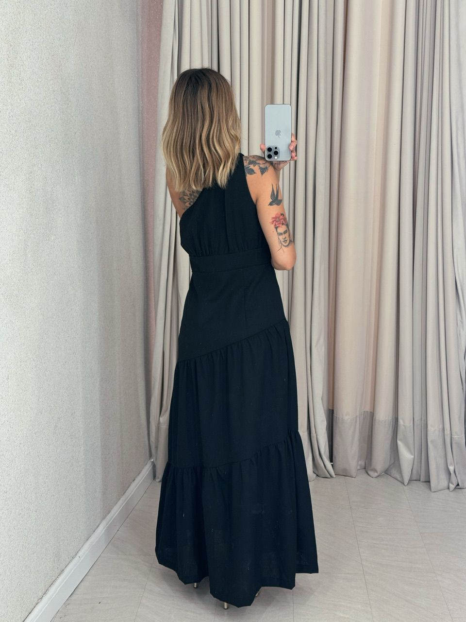 VESTIDO LARY NULA MANGA PRETO
