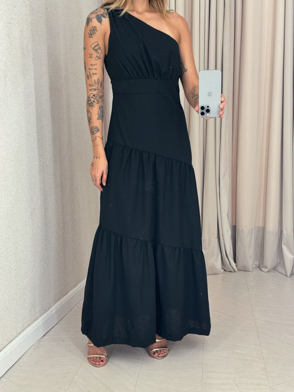 VESTIDO LARY NULA MANGA PRETO