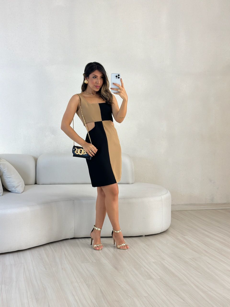 VESTIDO MAJU BICOLOR PRETO/NUDE - 0057410233 - CAROLLA FERRARO