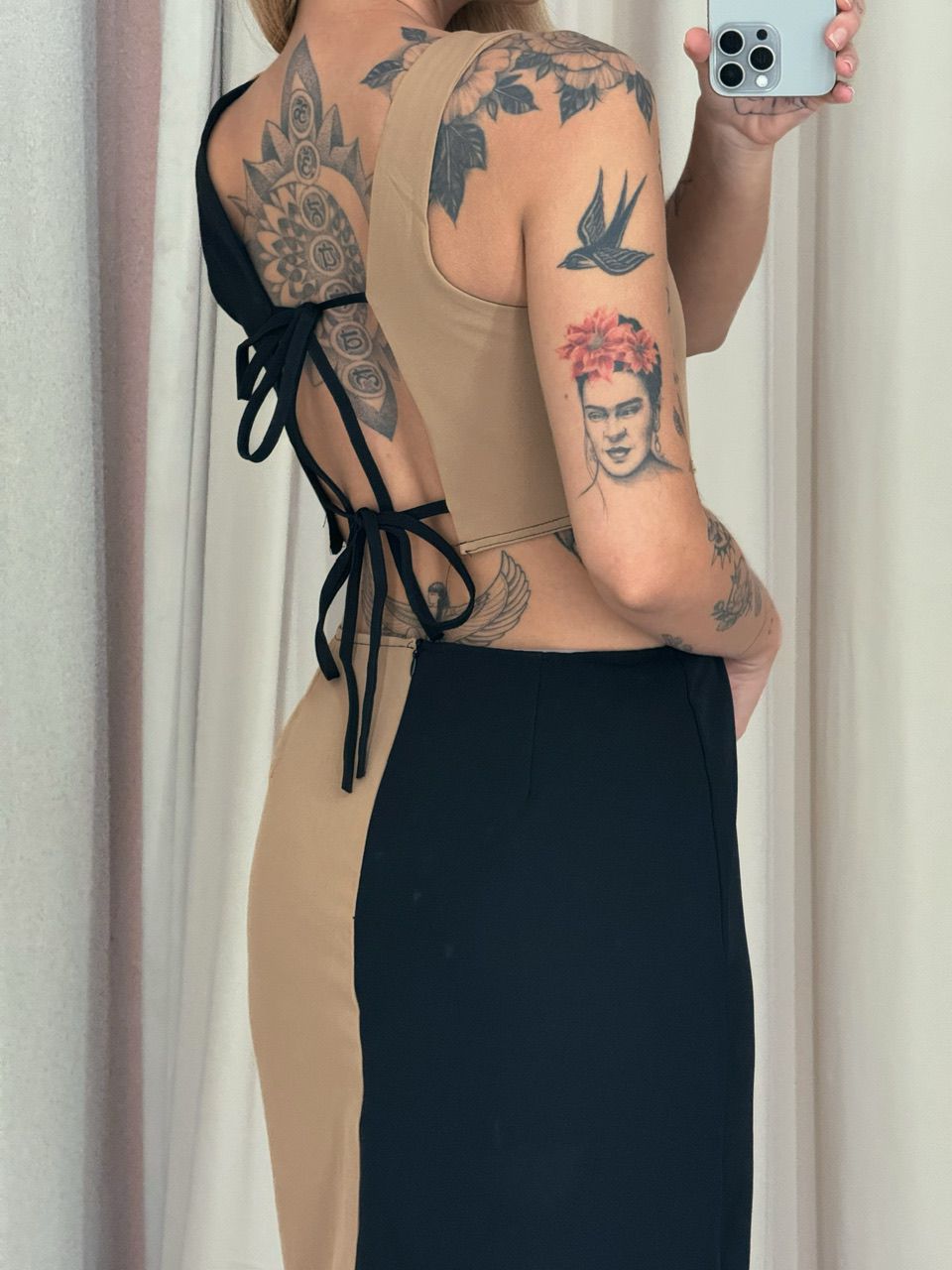 VESTIDO MAJU BICOLOR PRETO/NUDE