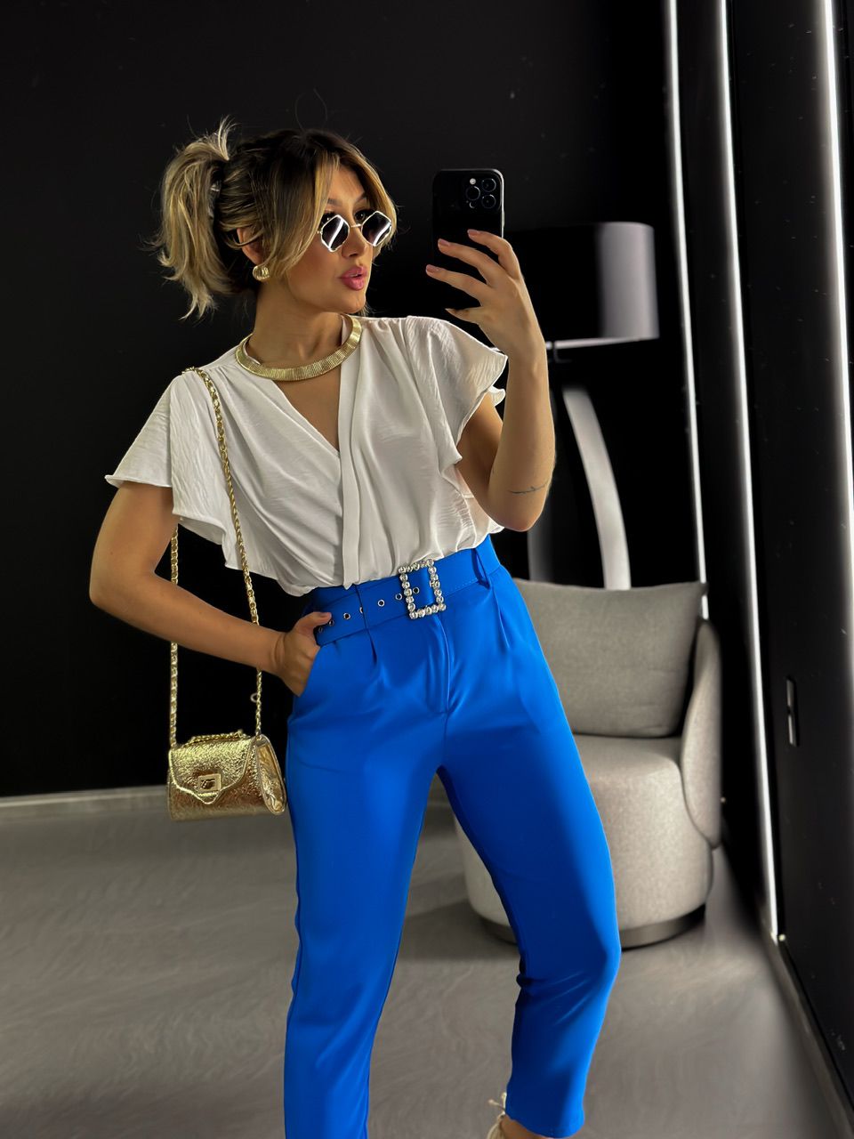 BLUSA ANTONELLA DECOTE OFF