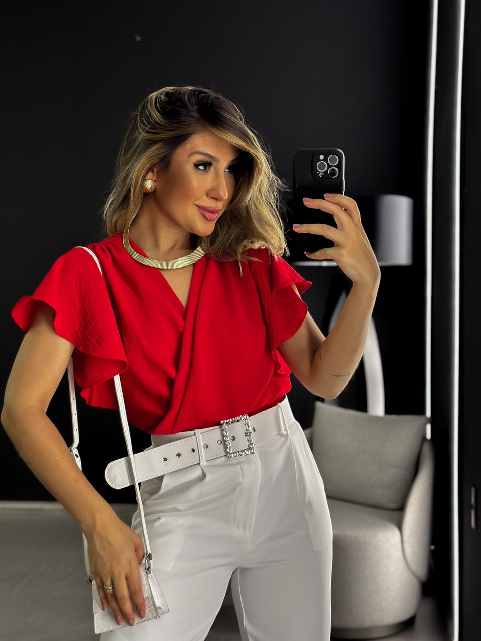 BLUSA ANTONELLA DECOTE VERMELHA - 0046430007 - CAROLLA FERRARO