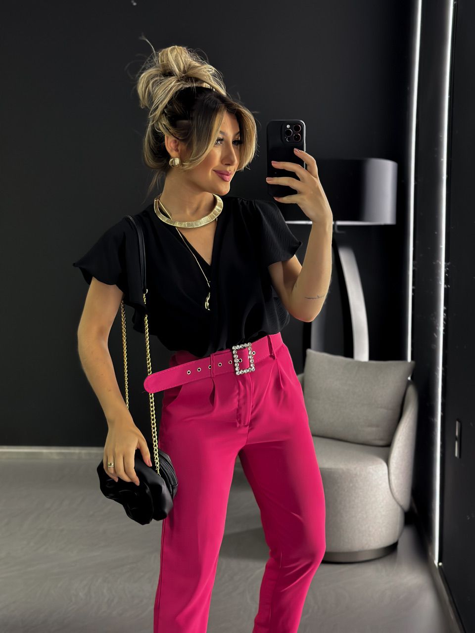 CALÇA LAÍS CINTO PEDRARIA ROSA ESCURO