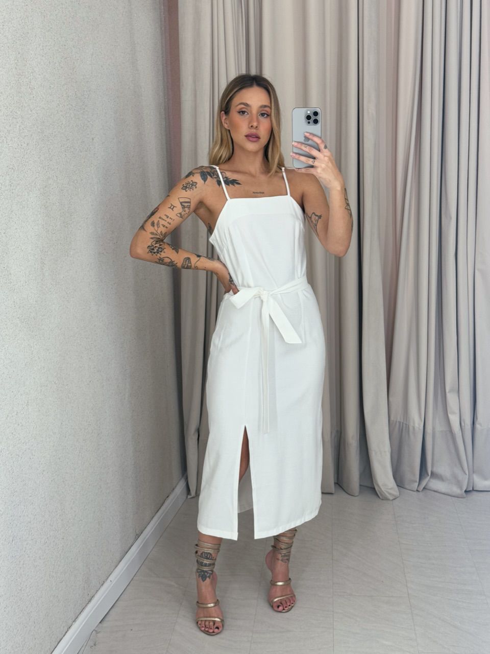 VESTIDO LUÍSE FENDA OFF - 0060170048 - CAROLLA FERRARO