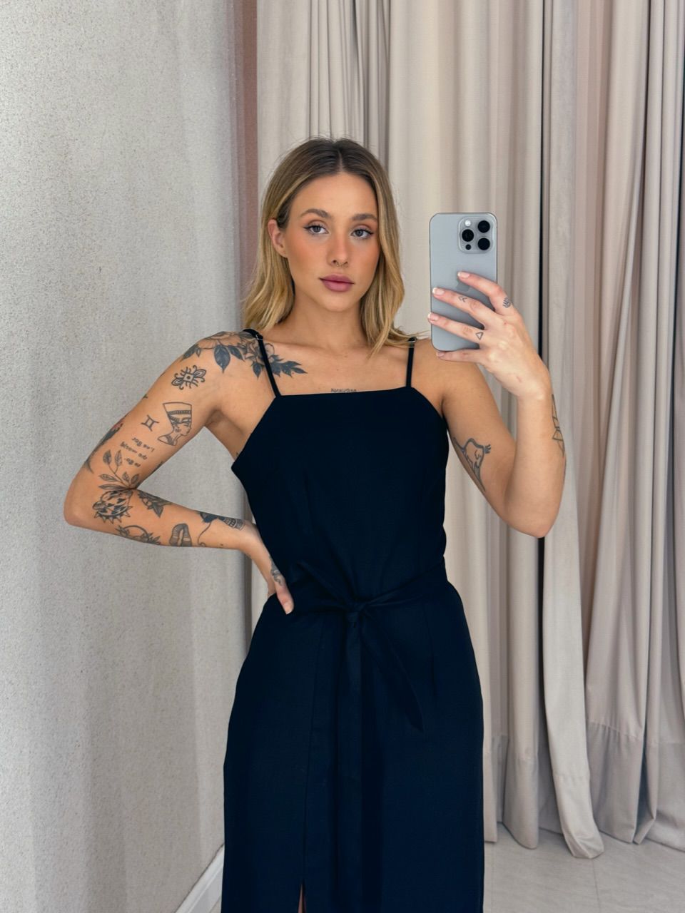 VESTIDO LUÍSE FENDA PRETO