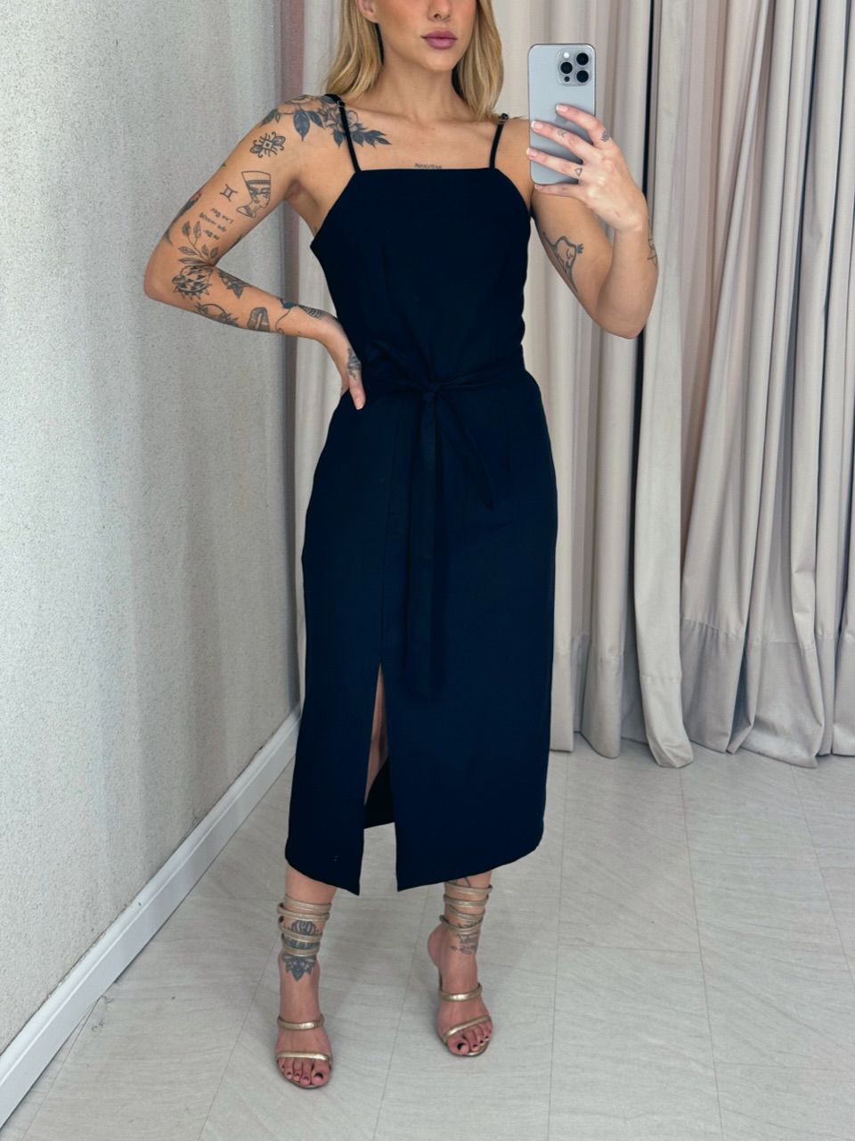 VESTIDO LUÍSE FENDA PRETO