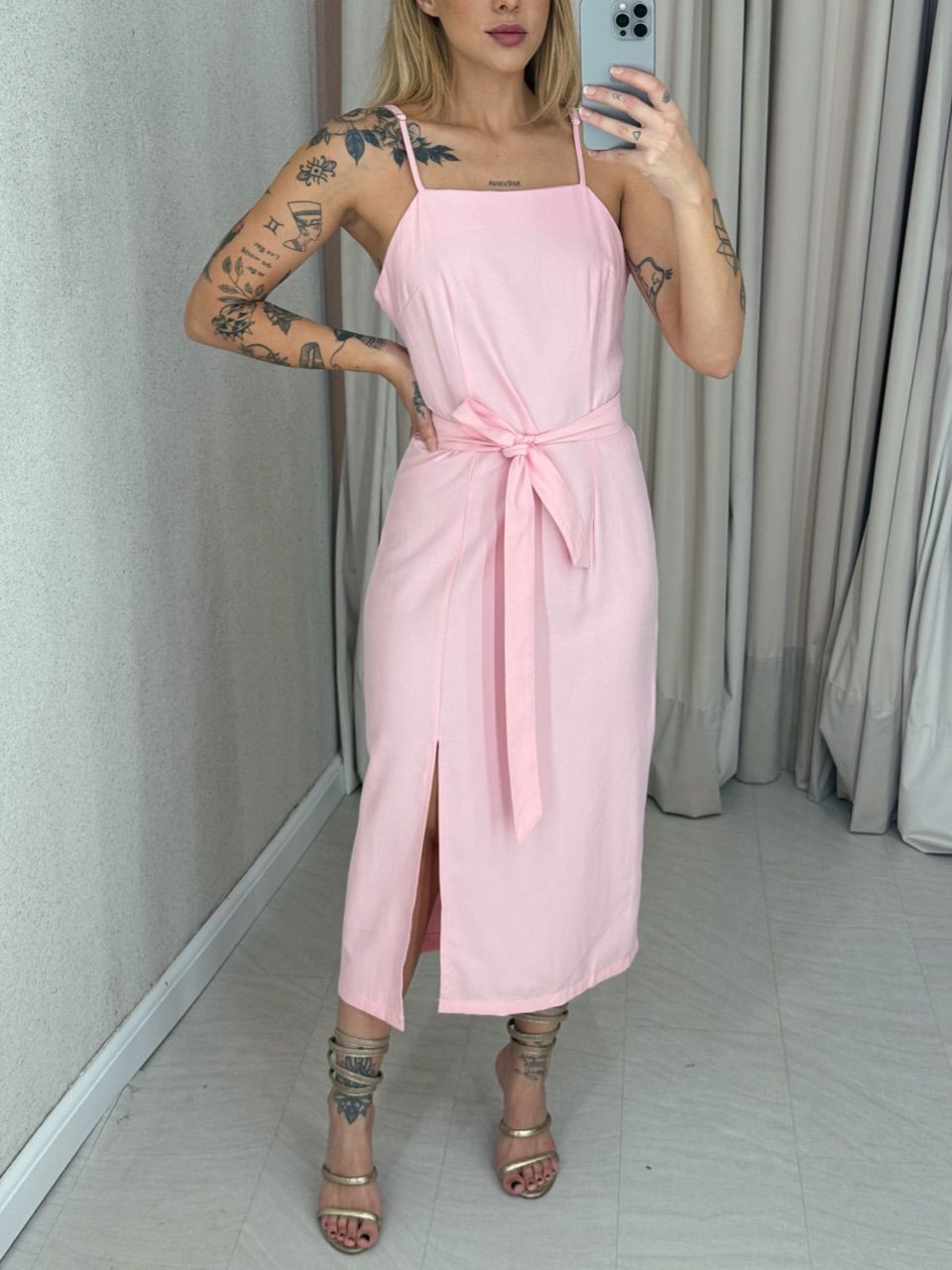 VESTIDO LUÍSE FENDA ROSA