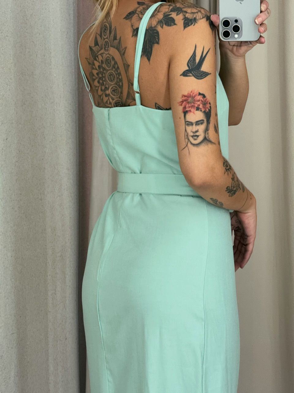VESTIDO LUÍSE FENDA VERDE