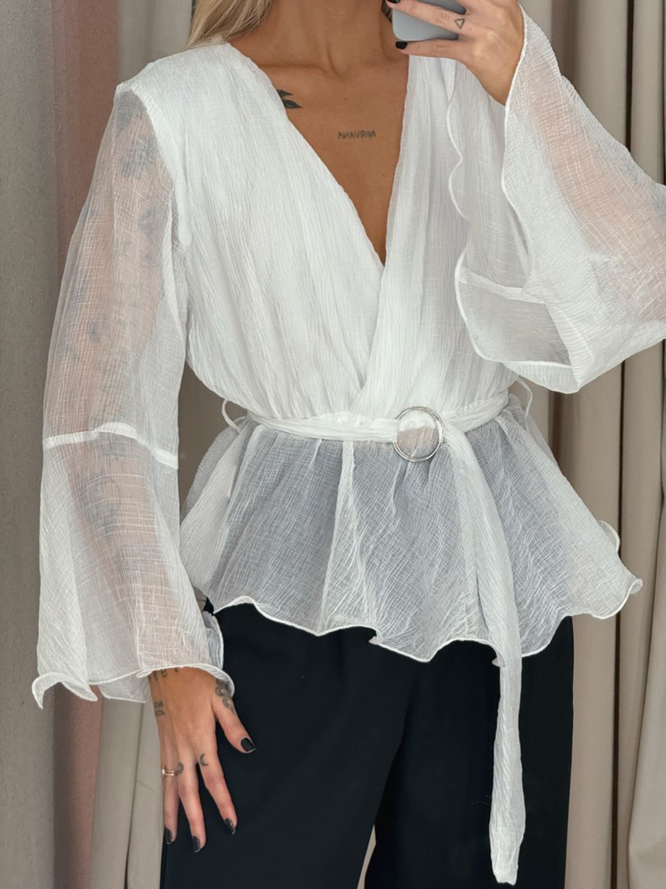 BLUSA ATENA DECOTE OFF