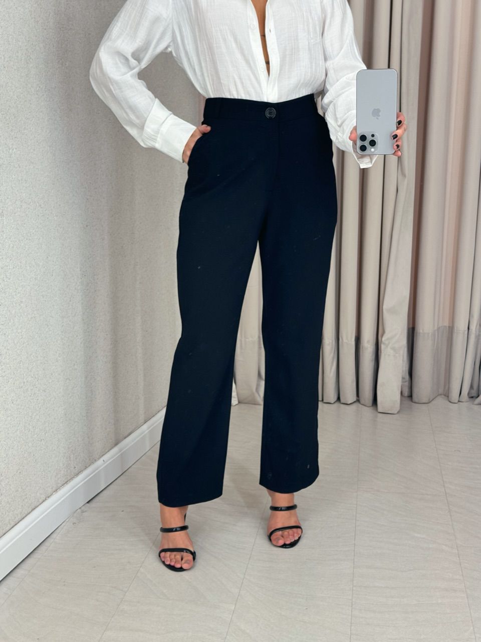 CALÇA LUARA BASIC Preta - 0061390033 - CAROLLA FERRARO