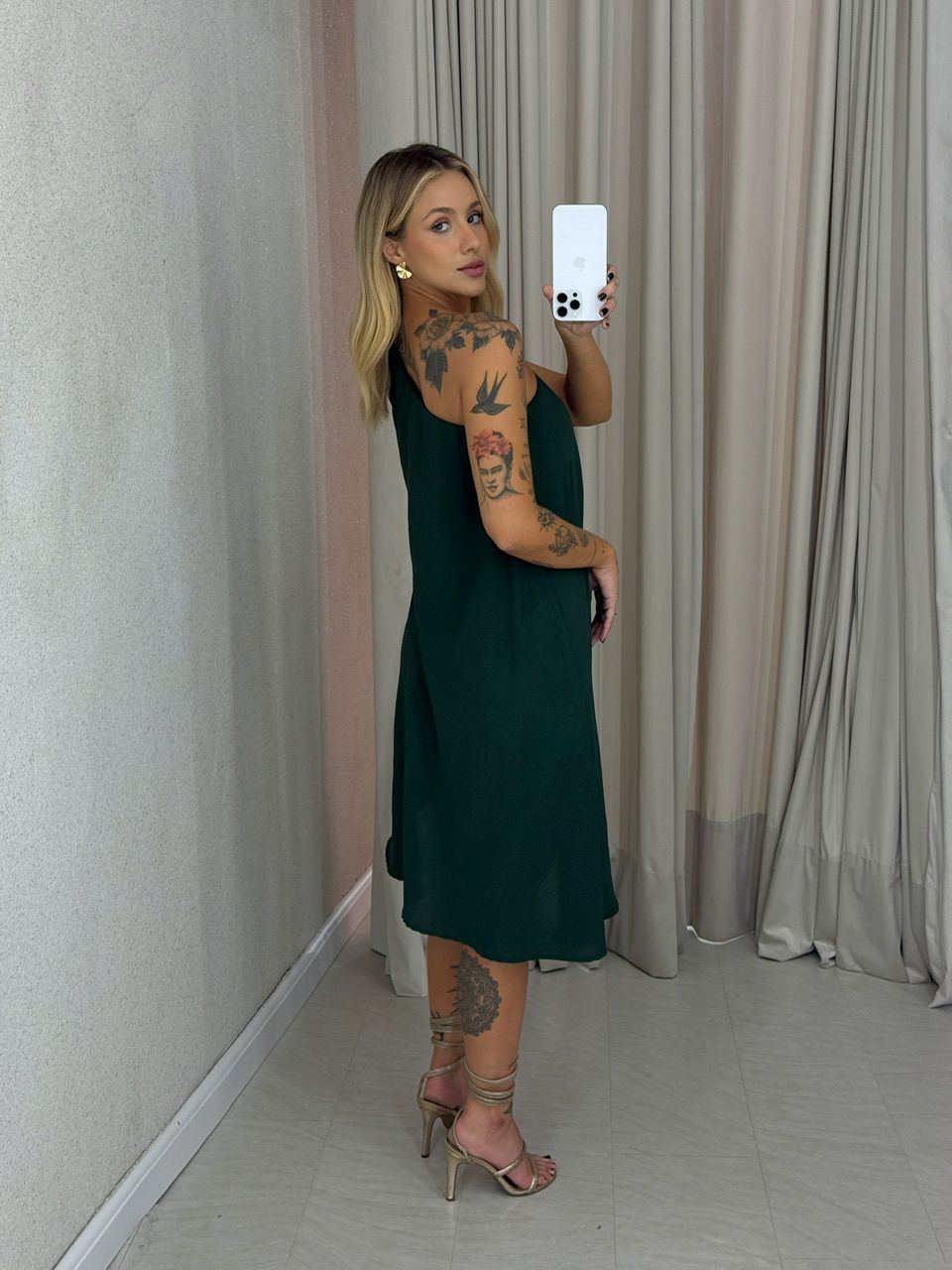 VESTIDO LINETE FLOR NULA MANGA VERDE