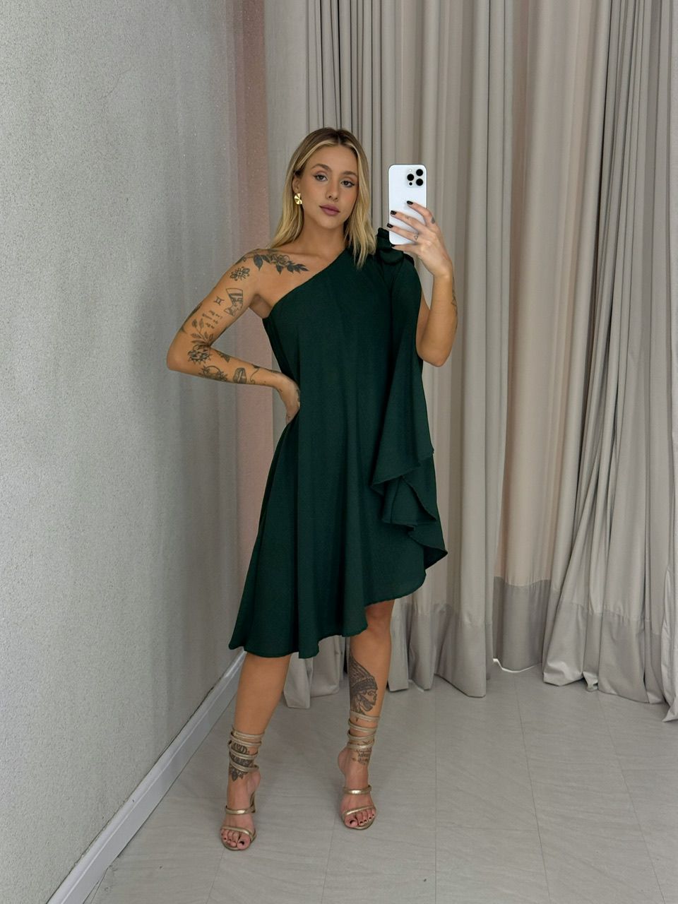 VESTIDO LINETE FLOR NULA MANGA VERDE