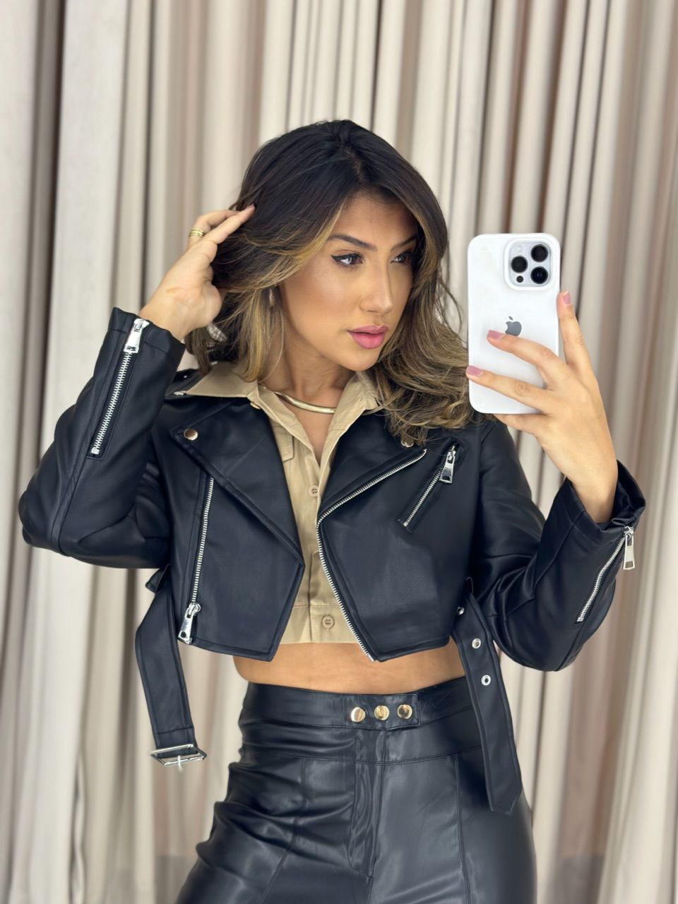 CALÇA AMANDA COURINO PRETA