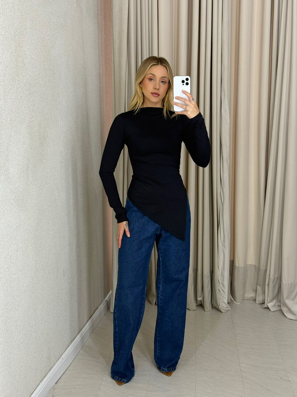 BLUSA DIANA CF ASSIMÉTRICA PRETA