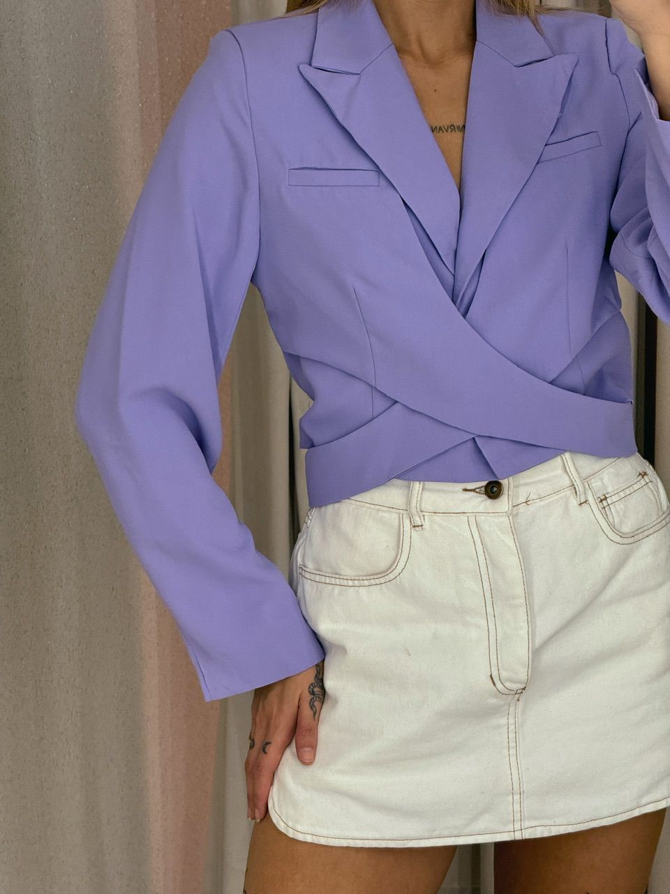 BLAZER CROPPED AMARRAÇÃO LILÁS