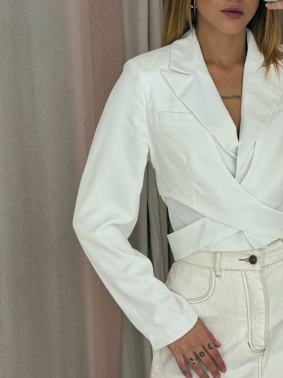 BLAZER CROPPED AMARRAÇÃO OFF
