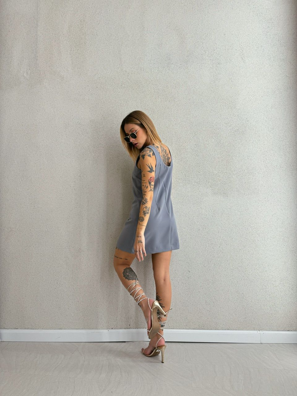 CONJUNTO VESTIDO COM BLAZER CINZA