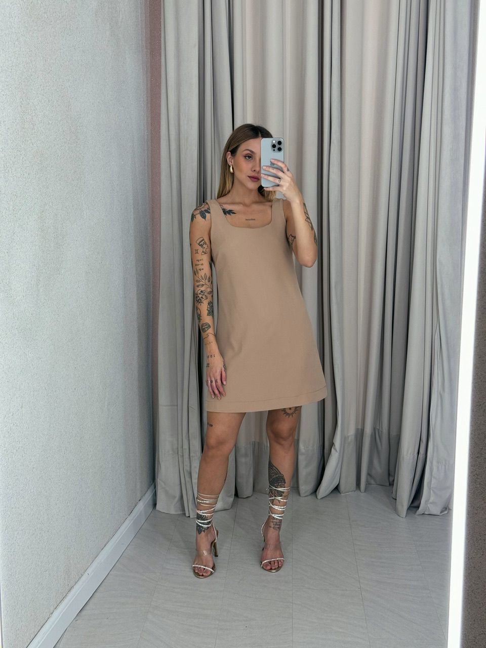 CONJUNTO VESTIDO COM BLAZER NUDE