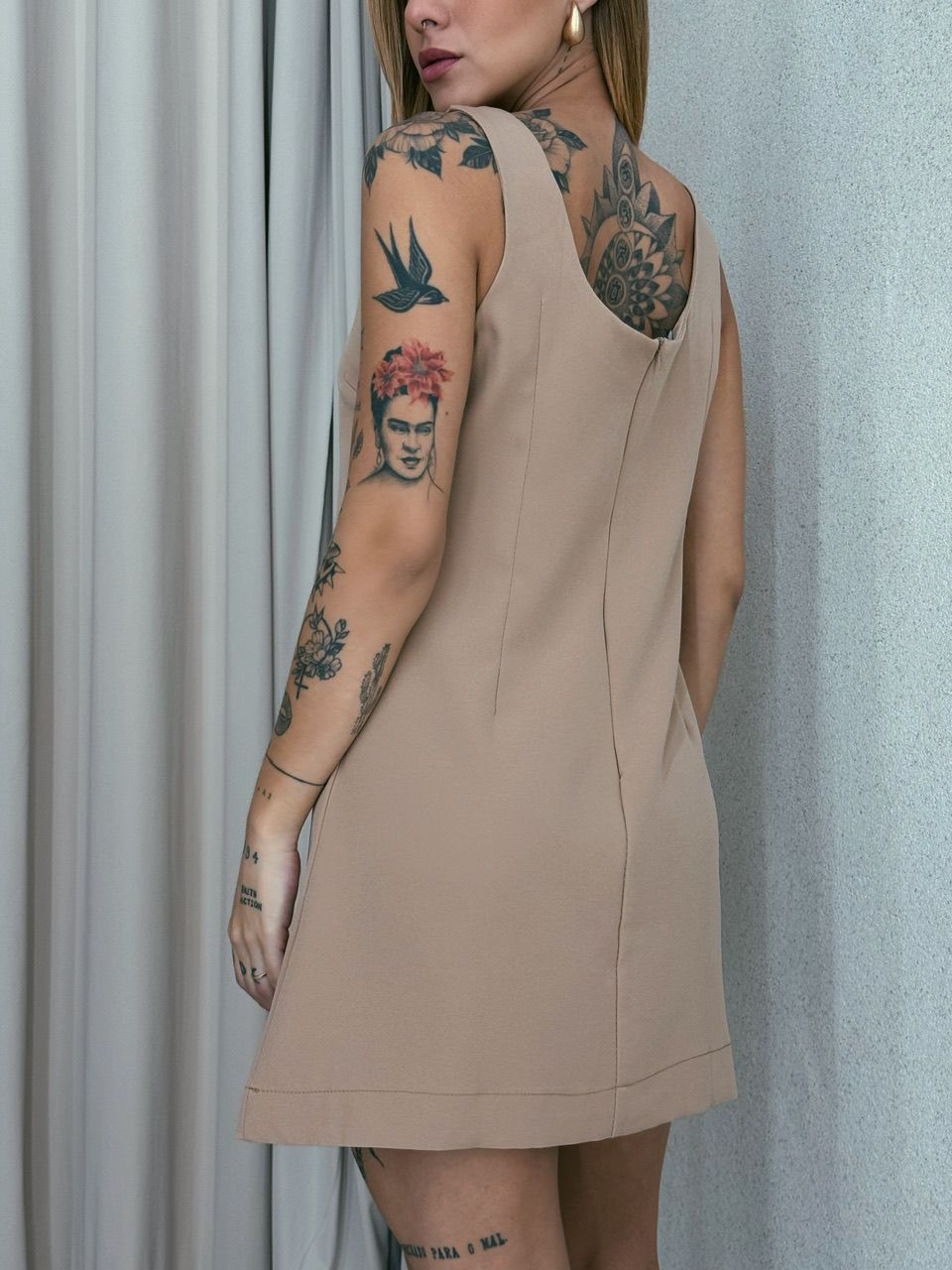 CONJUNTO VESTIDO COM BLAZER NUDE