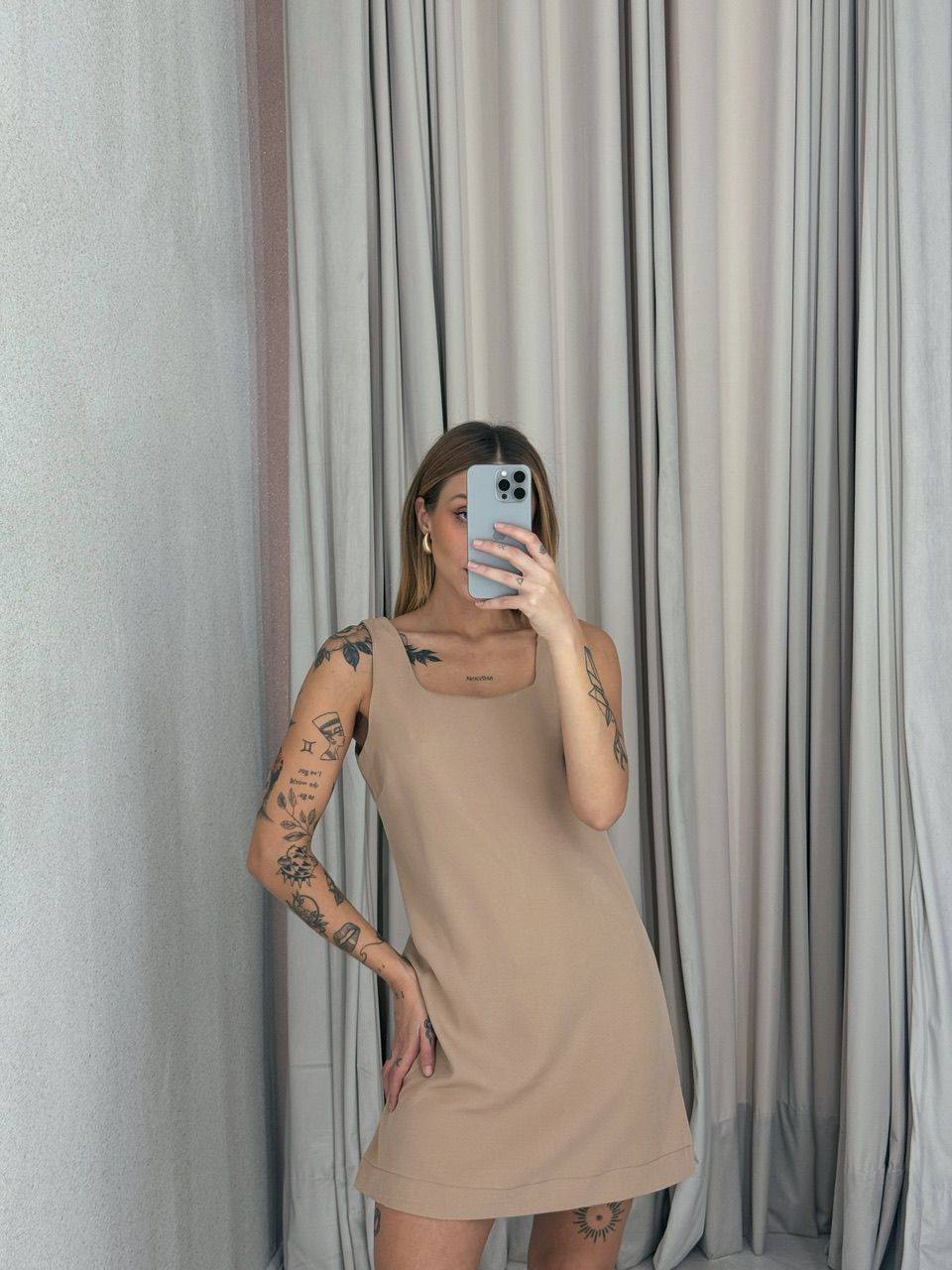 CONJUNTO VESTIDO COM BLAZER NUDE