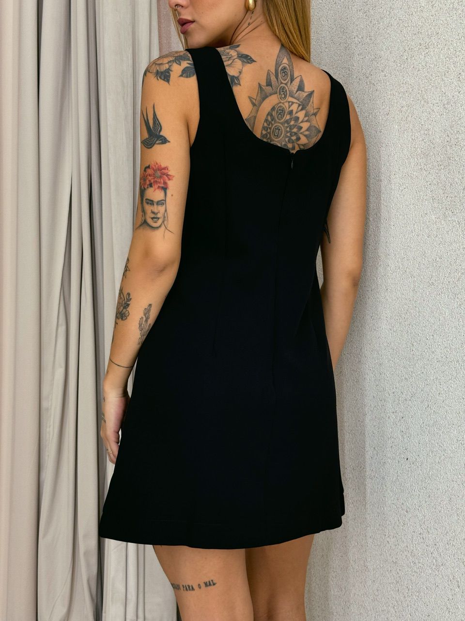 CONJUNTO VESTIDO COM BLAZER PRETO