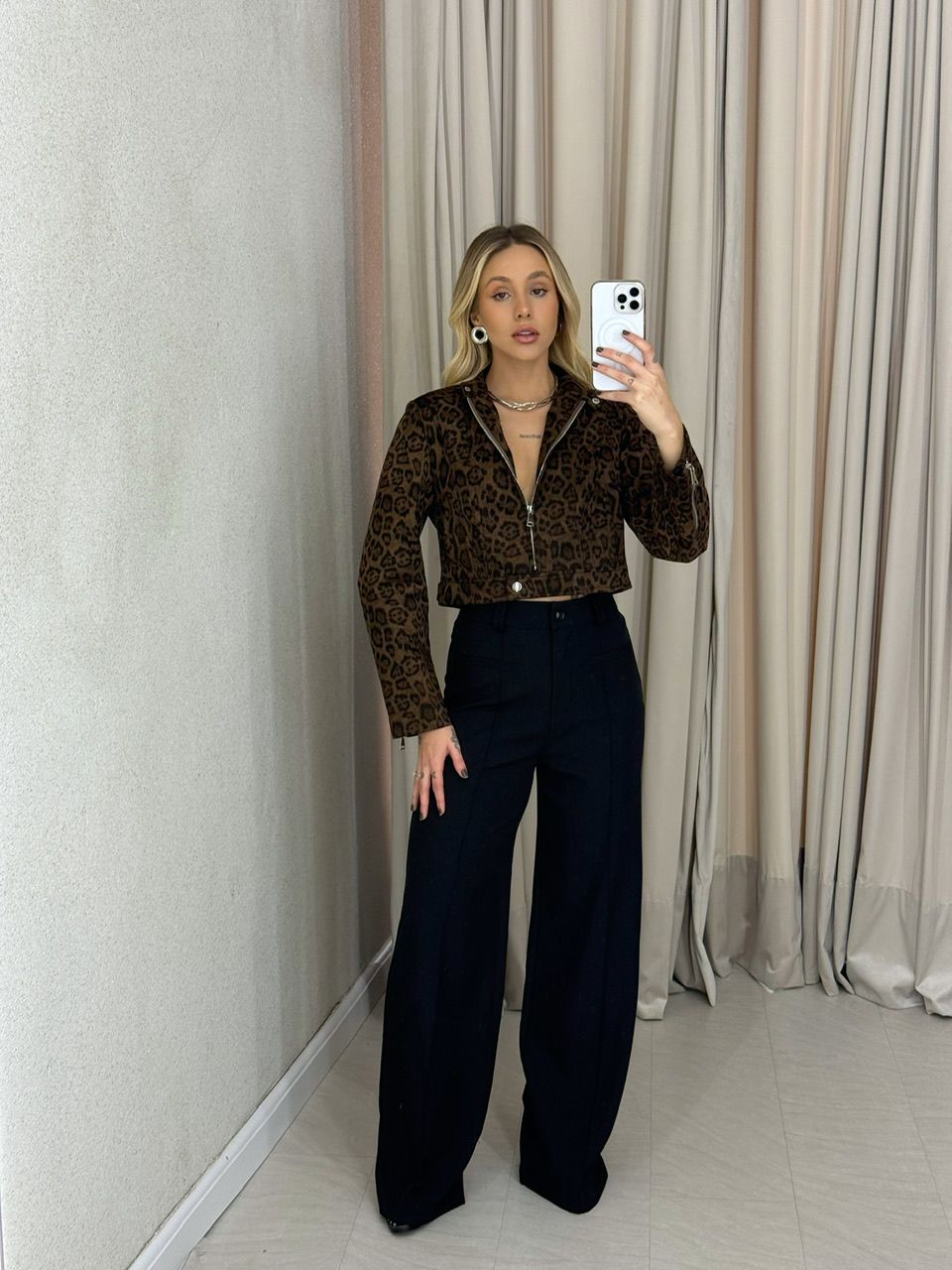 JAQUETA EDUARDA ANIMAL PRINT ESTAMPADA